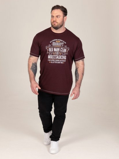 D555 Baldwin Grumpy Old Man Club Print Crew Neck T-shirt Burgundy/ Black Twist - T-shirts - T-shirts i store størrelser - 2XL-14XL