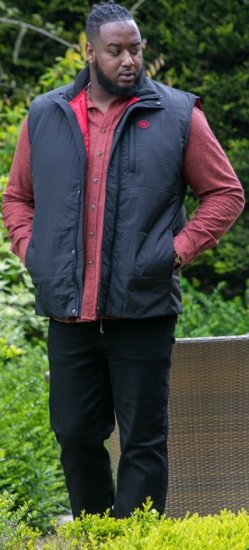 D555 FELIPE Zip Through Padded Gilet With Contrast Colour Lining And Rubber Badge Black - Jakker - Jakker i store størrelser, 2XL- 12XL