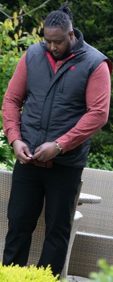 D555 FELIPE Zip Through Padded Gilet With Contrast Colour Lining And Rubber Badge Black - Jakker - Jakker i store størrelser, 2XL- 12XL