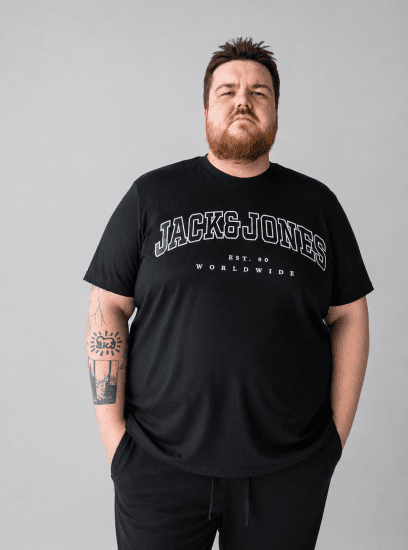 Jack & Jones CALEB VARSITY O-Neck T-Shirt Black - T-shirts - T-shirts i store størrelser - 2XL-14XL