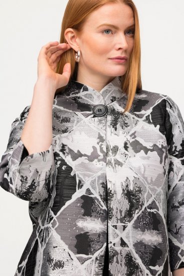 Ulla Popken 816673 Oversize blazer i jacquard med 3/4-ærmer Sort - Blazere - Blazere i plusstørrelser til kvinder