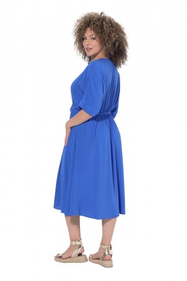 Ulla Popken 848224 Kortærmet maxikjole med V-hals Blå - Maxikjoler - Maxikjoler i plus size