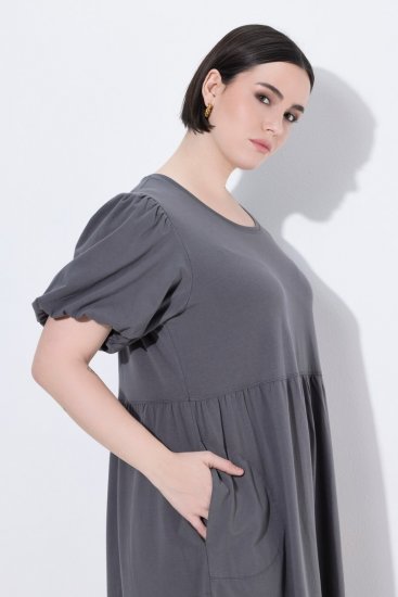 Ulla Popken 848575 Kortærmet maxikjole med lommer Antracit - Maxikjoler - Maxikjoler i plus size