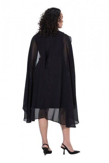 Ulla Popken 853774 Kjole med flæser Sort - Aftenkjoler - Festkjoler i plus size