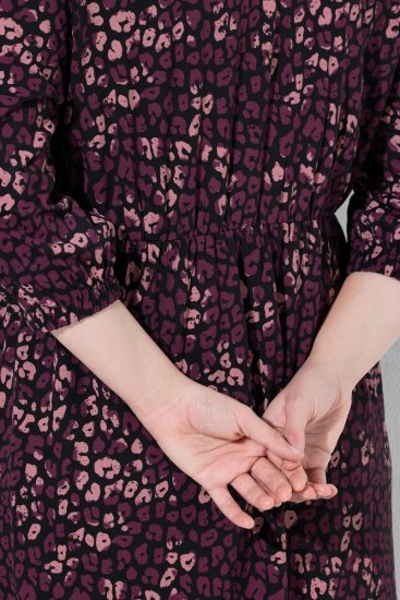 Ulla Popken 855270 Mønstret jerseykjole med V-hals Sort - Jerseykjoler - 