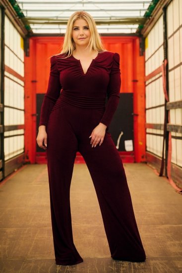 Ulla Popken 855622 Langærmet jumpsuit med V-hals Vinrød - Jumpsuits - Jumpsuits i Store Størrelser