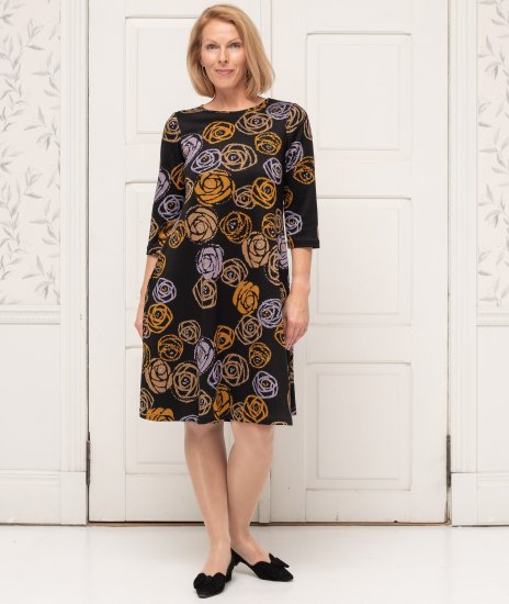 Scandinavian Caramel Flower Petals Dress Lavender and Orange - DAMETØJ 40-66 - 