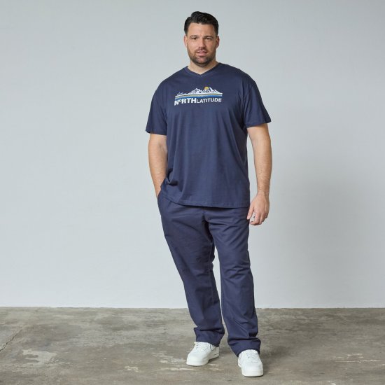 North Latitude Mountain T-Shirt V-Neck Mørkeblå - TALL T-shirts - Lange T-shirts Mænd