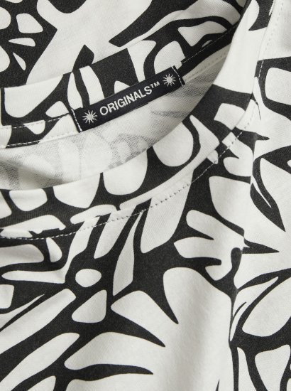 Jack & Jones JORMARBELLA T-Shirt Cloud Dancer/Black - T-shirts - T-shirts i store størrelser - 2XL-14XL