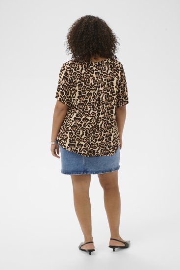 Kaffe Curve Ami Short Sleeve Blouse Printed Leopard - Bluser & tunikaer - 
