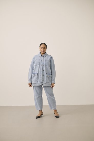Kaffe Curve Ninna Casual Jacket Light Blue Washed - Jakker - 