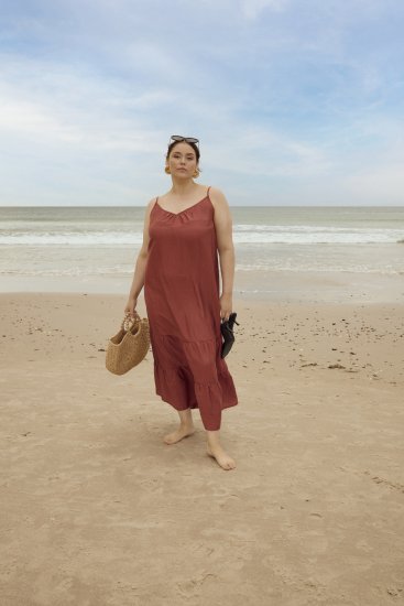 Kaffe Curve Emilia Dress Henna Brown - Maxikjoler - 