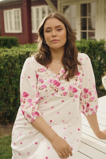 Kaffe Curve Rosa Midi Dress White Rose Border Flower - Kjoler - 