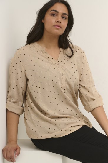 Kaffe Curve Joy Bluse Beige / Sort Prikket - Bluser & tunikaer - Bluser og tunikaer til alle størrelser