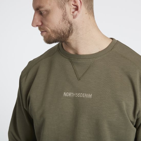 North Latitude Denim Logo Sweatshirt Dusty Olive Green TALL - TALL trøjer - TALL sweatshirts til høje mænd