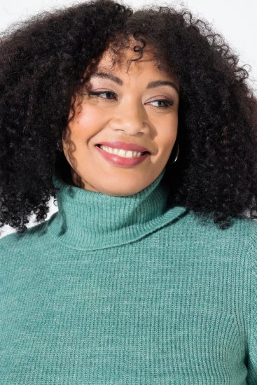 Ulla Popken Asymmetric Zipper Turtleneck Sweater Green - Hættetrøjer og sweatshirts - Bløde sweatshirts, hoodies & strik