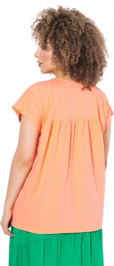 Ulla Popken Free Spirit Butterfly Cap Sleeve Graphic Tee Coral - Trykte T-shirts til kvinder - 